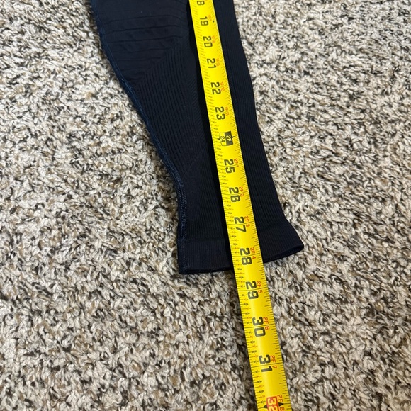 Free People Movement Black Athletic Leggings with Ribbed Texture Womens Size XS - Picture 4 of 9